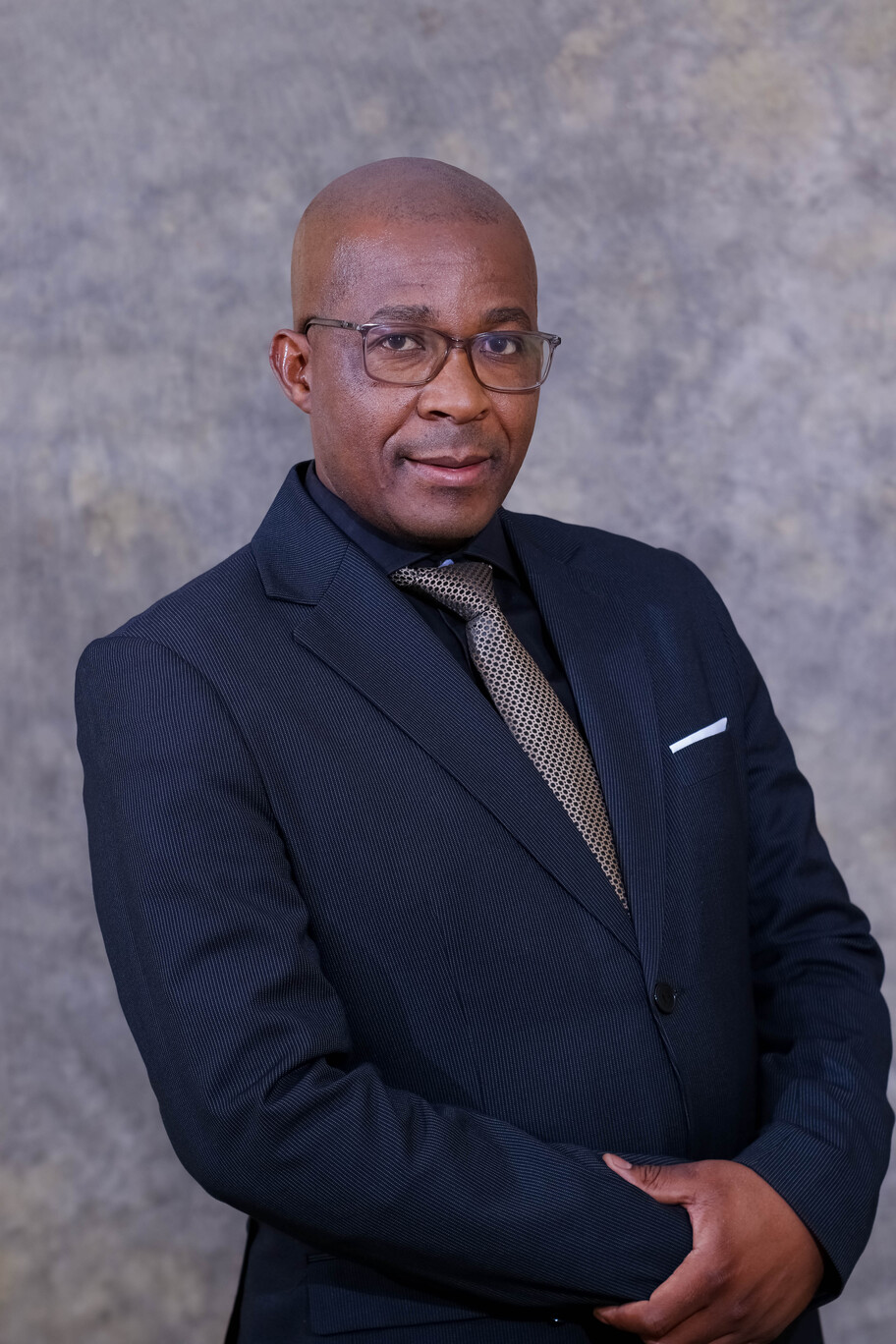 Mr. Tapiwa Zimbveka